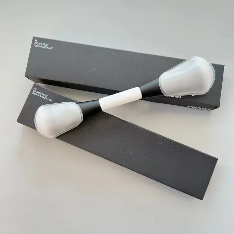 Pinceau de maquillage double embout pour fond de teint, poudre, blush et contour, avec emballage en boîte 4