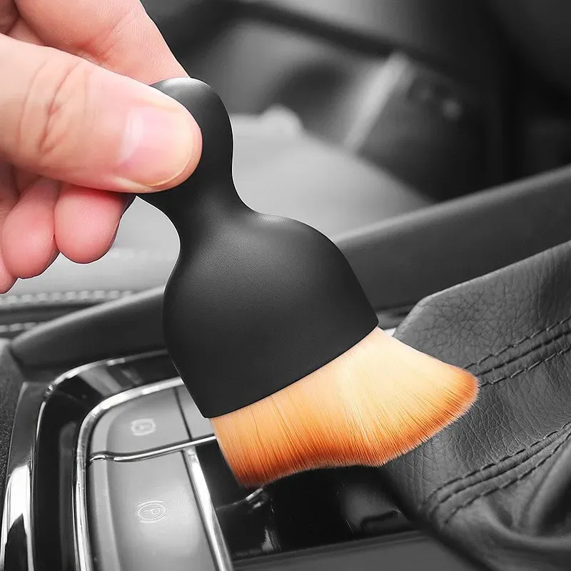 Brosse de nettoyage à poils doux pour intérieur de voiture, idéale pour aérateurs et fentes 4