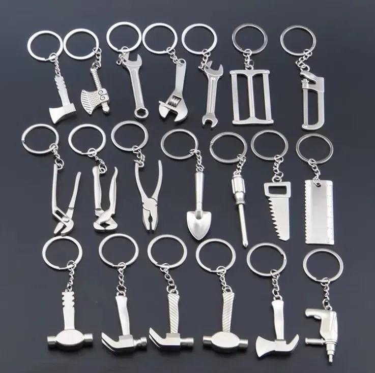 Porte-clés multifonction pour homme, outil d'extérieur compact avec règle, clé à marteau et pince pelle 11