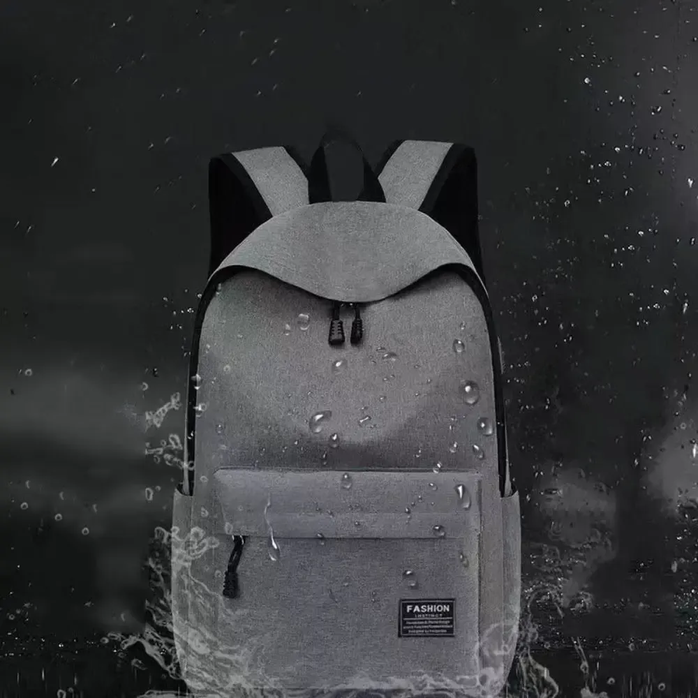 Détail du sac à dos minimaliste