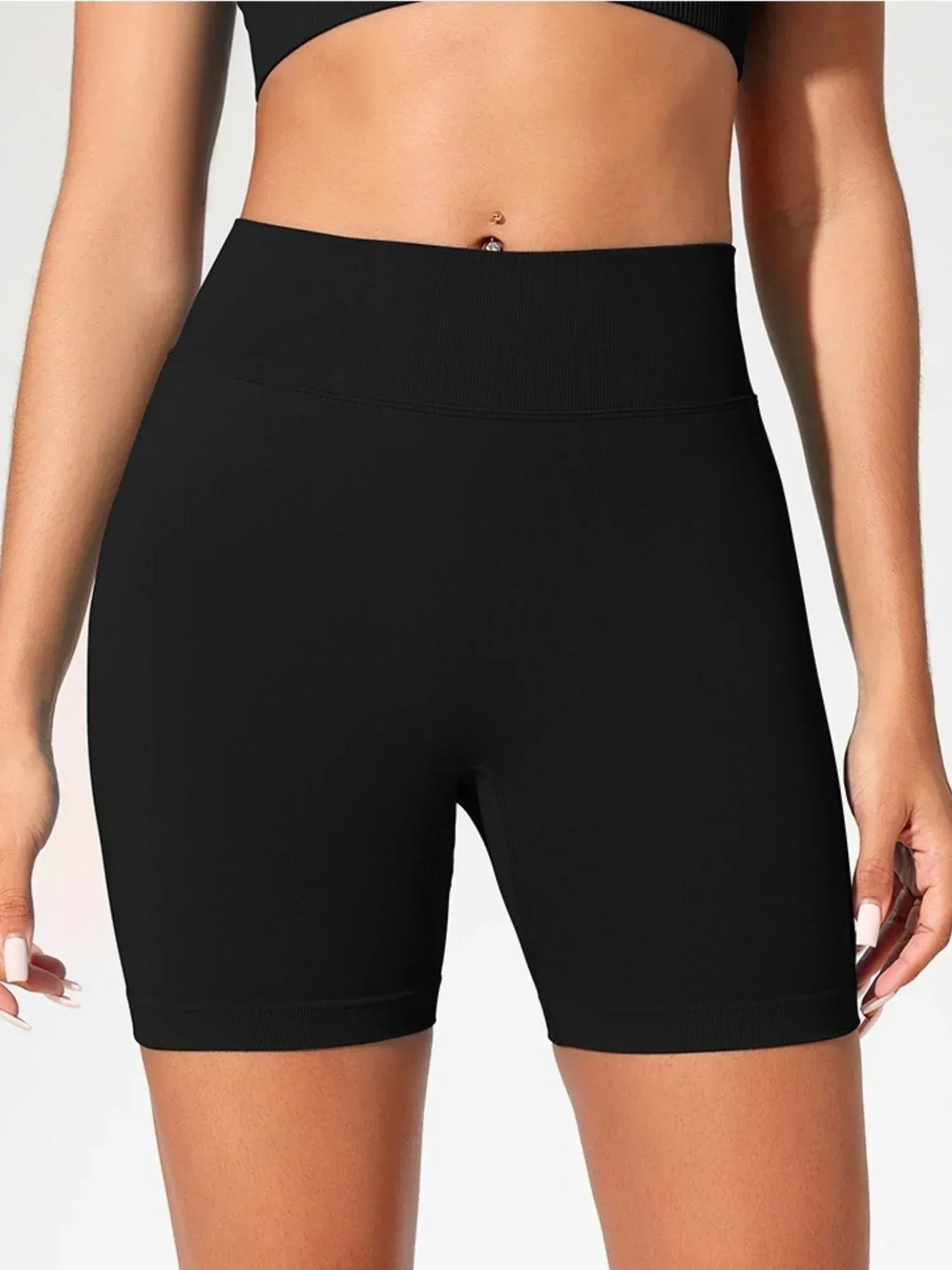 Short de yoga taille haute, look complet