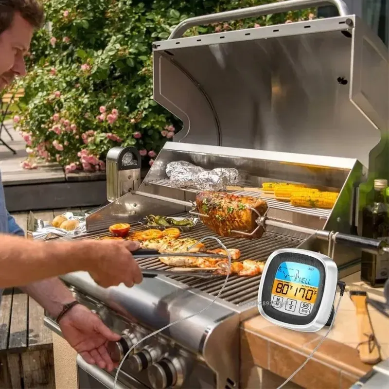 Thermomètre numérique pour viande utilisé au barbecue