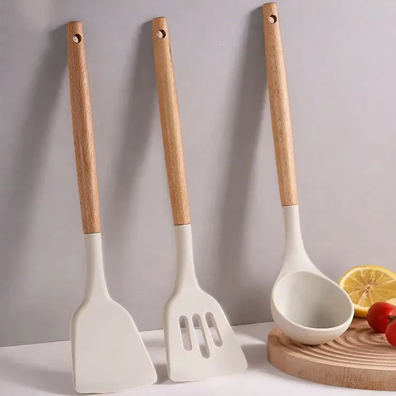 Ustensiles de cuisine en silicone, vue d'ensemble