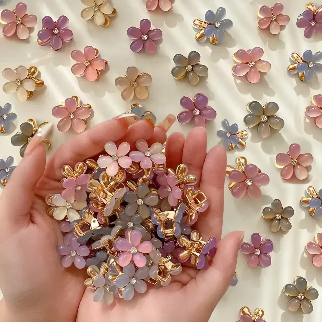 Mini pince à cheveux griffe fleur mignonne, 1/10 pièces, couleurs opale pour femmes et filles, petite barrette douce et colorée 3