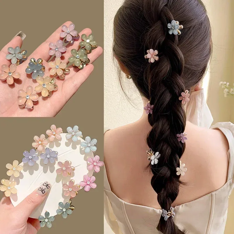 Mini pince fleur opalescente, finition nacrée