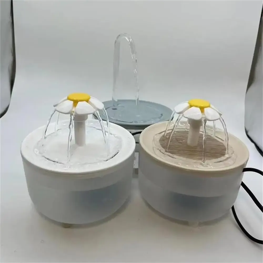 Fontaine à eau pour chats, fontaine à eau pour animaux domestiques avec filtre, abreuvoir silencieux électrique USB, distributeur d'eau pour chats, 1200 ml 2