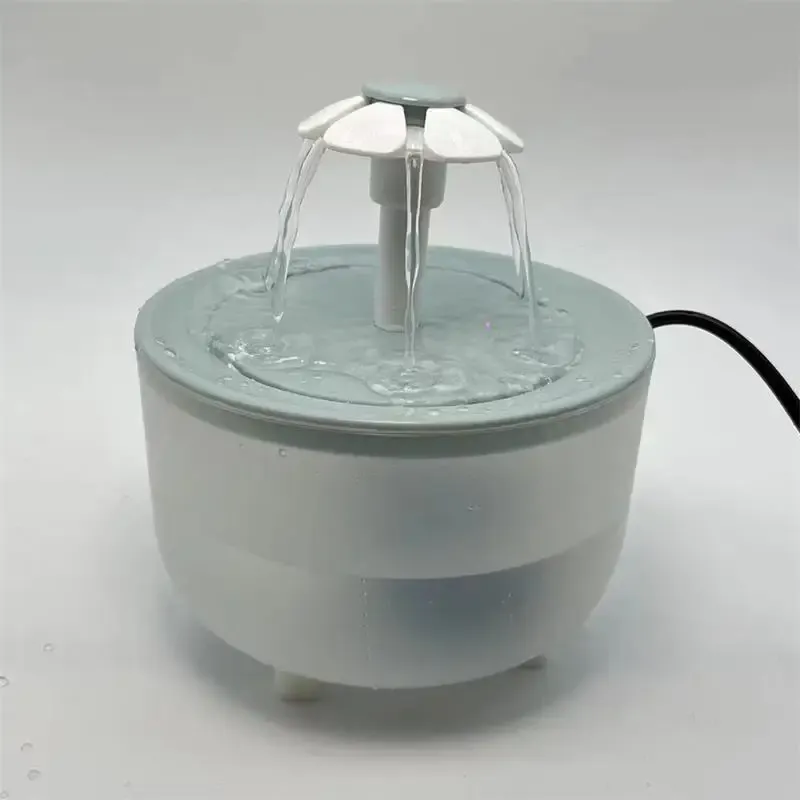 Fontaine à eau pour chats, fontaine à eau pour animaux domestiques avec filtre, abreuvoir silencieux électrique USB, distributeur d'eau pour chats, 1200 ml 3