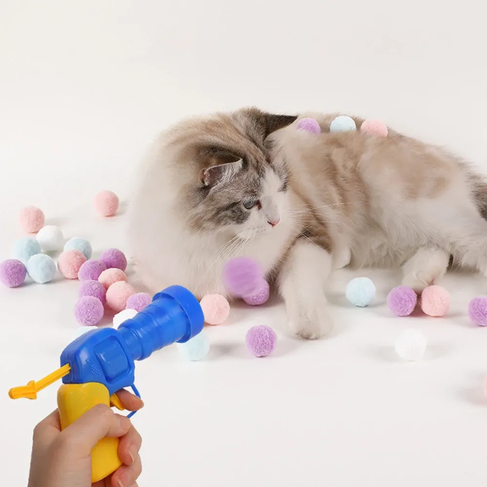Balles en peluche pour chat