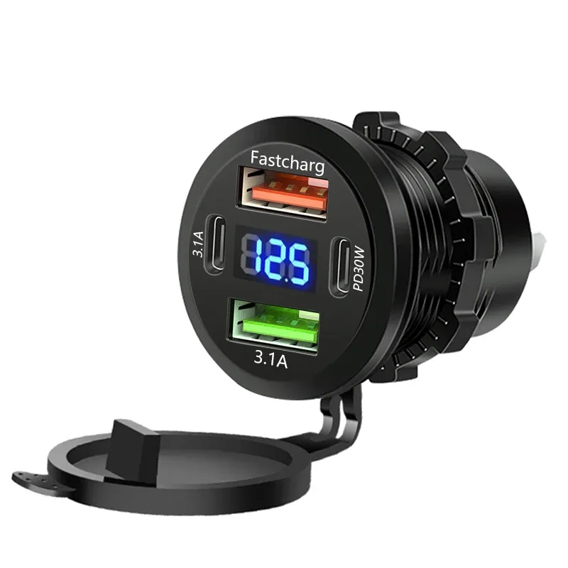 Le title is already in French, so the cleaned-up professional version would be:

Prise de chargeur de voiture double USB-C et double USB, 4 ports, charge rapide, étanche, avec voltmètre 12 V/24 V, pour voiture, bateau et moto 5