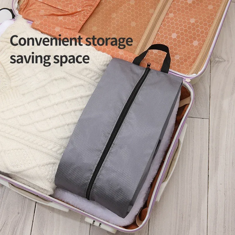 Sac de rangement de chaussures en contexte d'utilisation