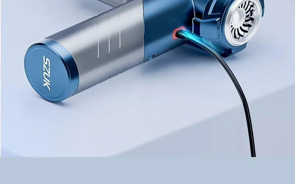 Aspirateur de voiture sans fil, mise en scène