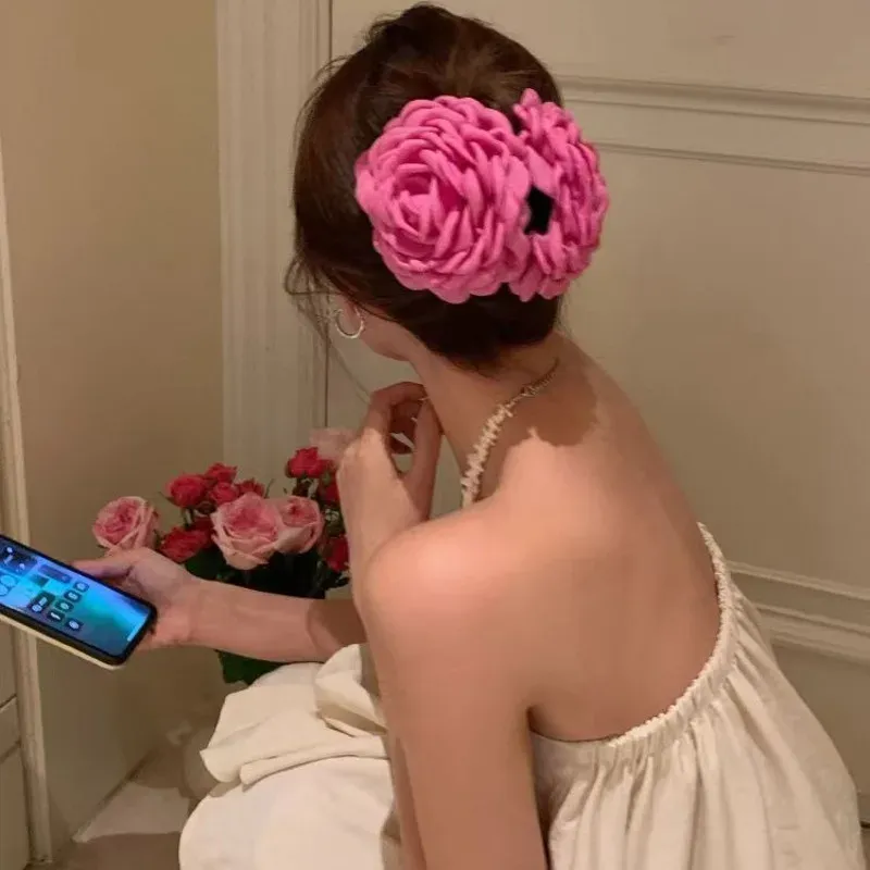 Pince fleur de Rose, look complet