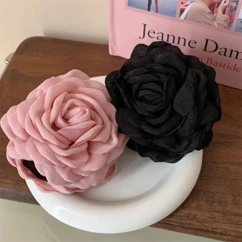 Grande pince requin élégante en forme de rose pour femme 11