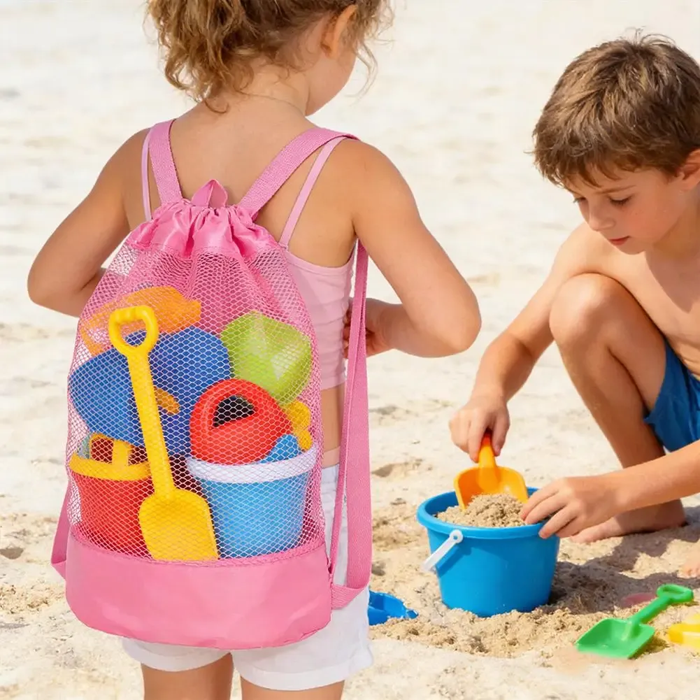 Sac à dos organisateur de jouets de plage, en situation en extérieur