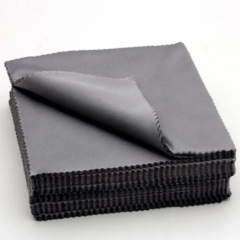 Lot de 1/20/100/300 chiffons de nettoyage en microfibre noirs 13 x 13 cm pour lunettes de soleil, tissu propre pour lentilles 2