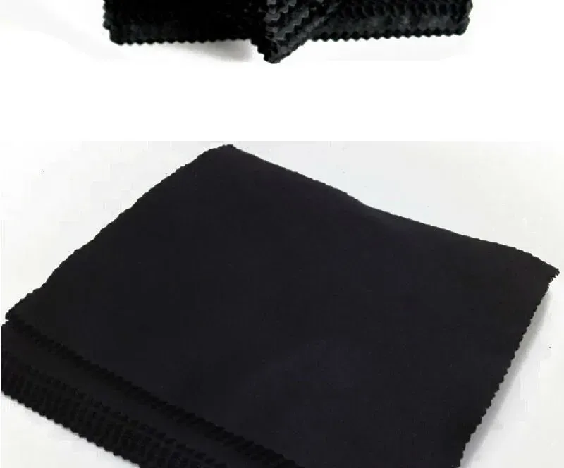 Détail de la microfibre pour un nettoyage sans traces