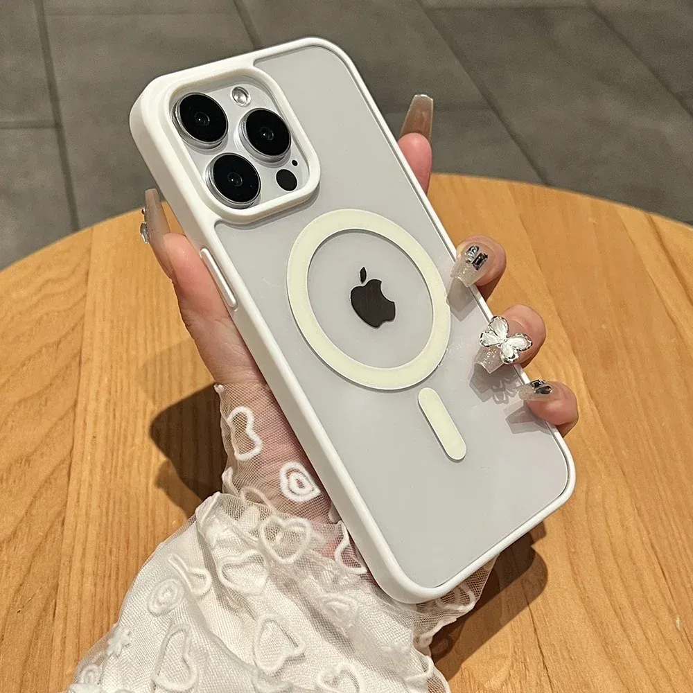 Coque magnétique en titane naturel mat pour iPhone 16, 15, 14, 13, 12 et 11 (Pro, Pro Max, Plus, Mini), compatible MagSafe, coque rigide antichoc 16