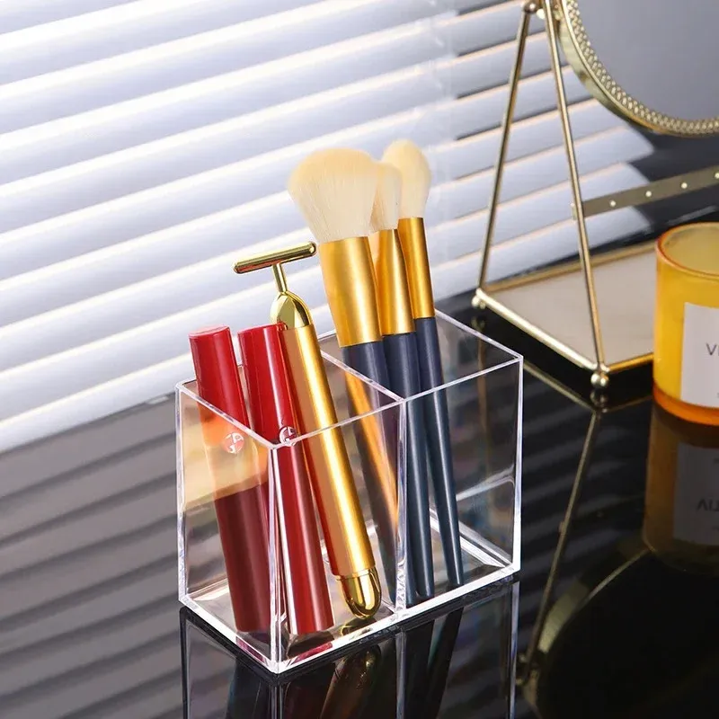 Détail de l'organisateur de pinceaux de maquillage