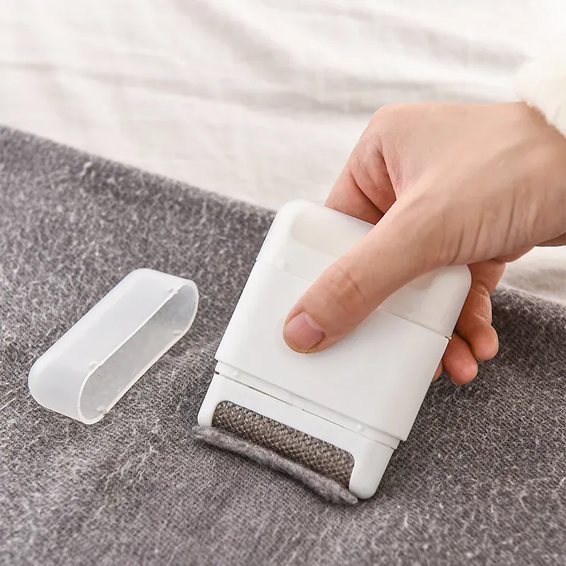 Mini rouleau à peluches portable, 1 pièce, brosse anti-peluches pour tapis, pull, manteau en laine et vêtements 3