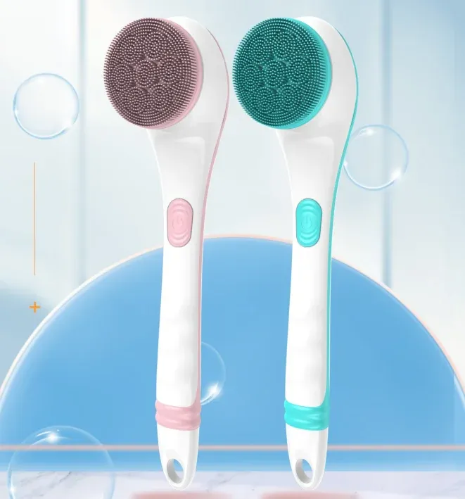 Gros plan sur les têtes de brosse interchangeables