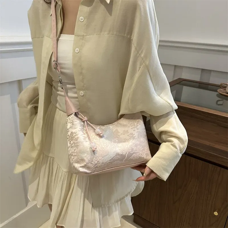 Sac à main en broderie fine de style chinois pour femme, modèle d'été 2025 6