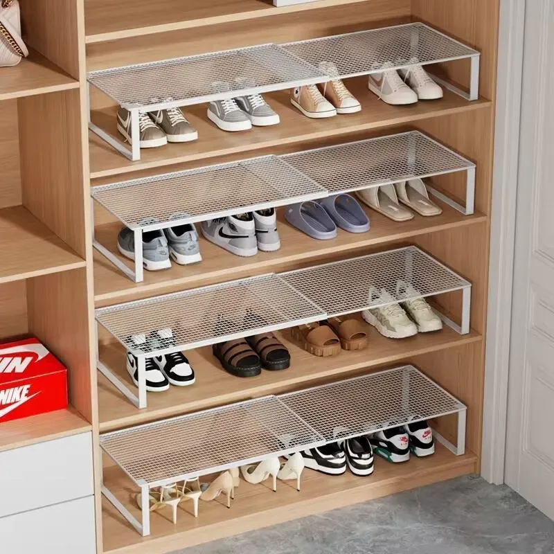 Étagère coulissante pour vêtements