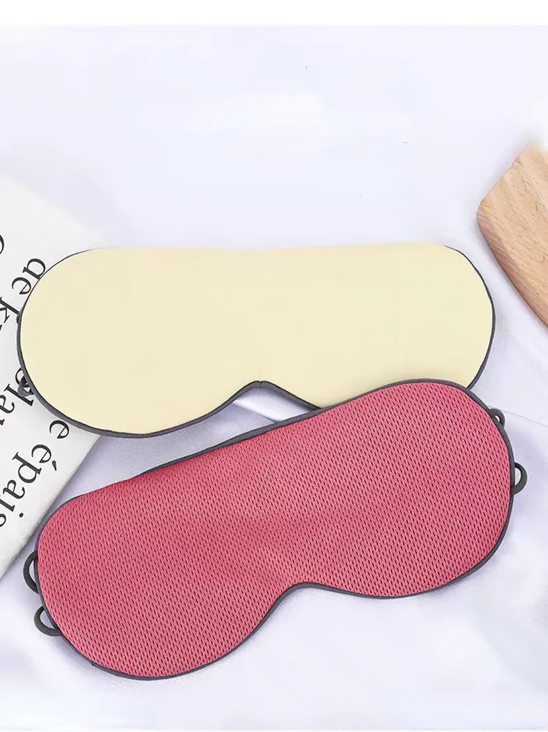 Masque de sommeil en soie, détail du tissu