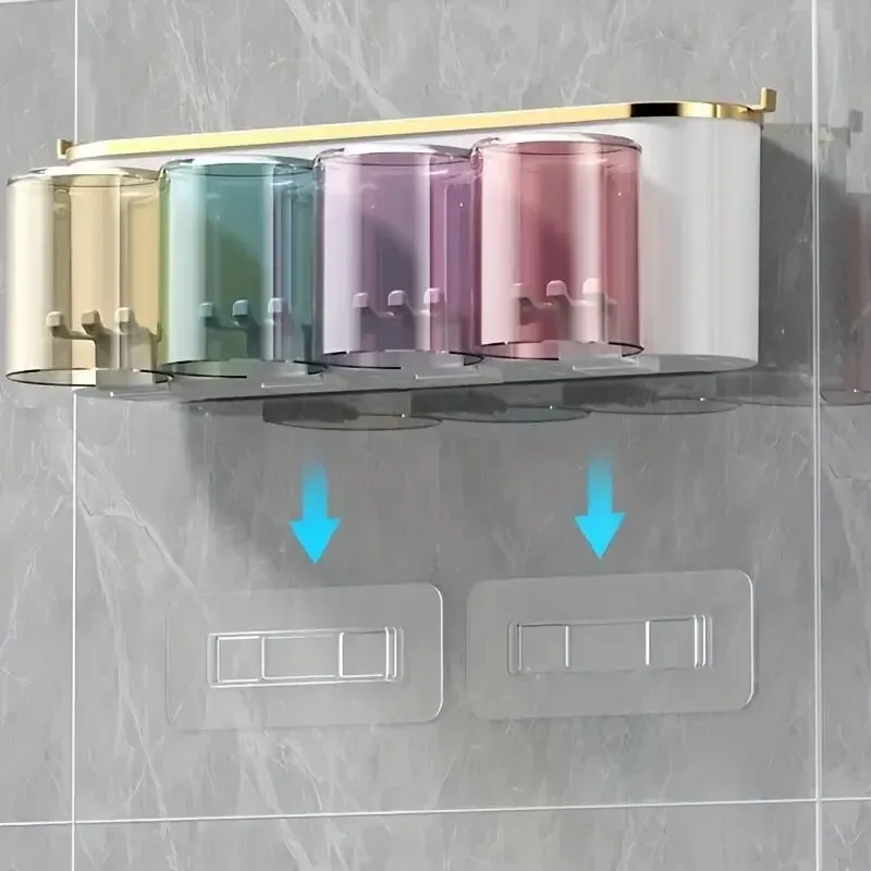 Porte-brosse à dents mural installé dans une salle de bain