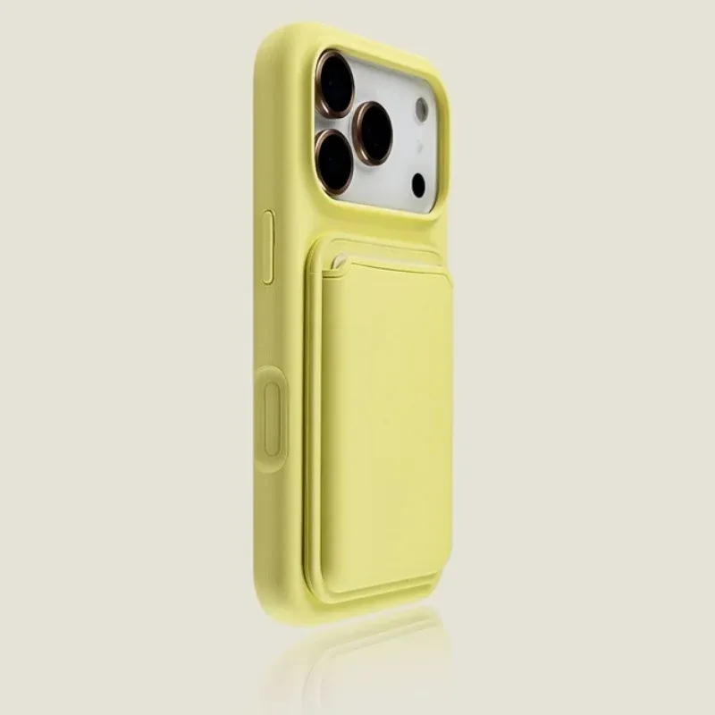 Coque en silicone, détail du pare-chocs