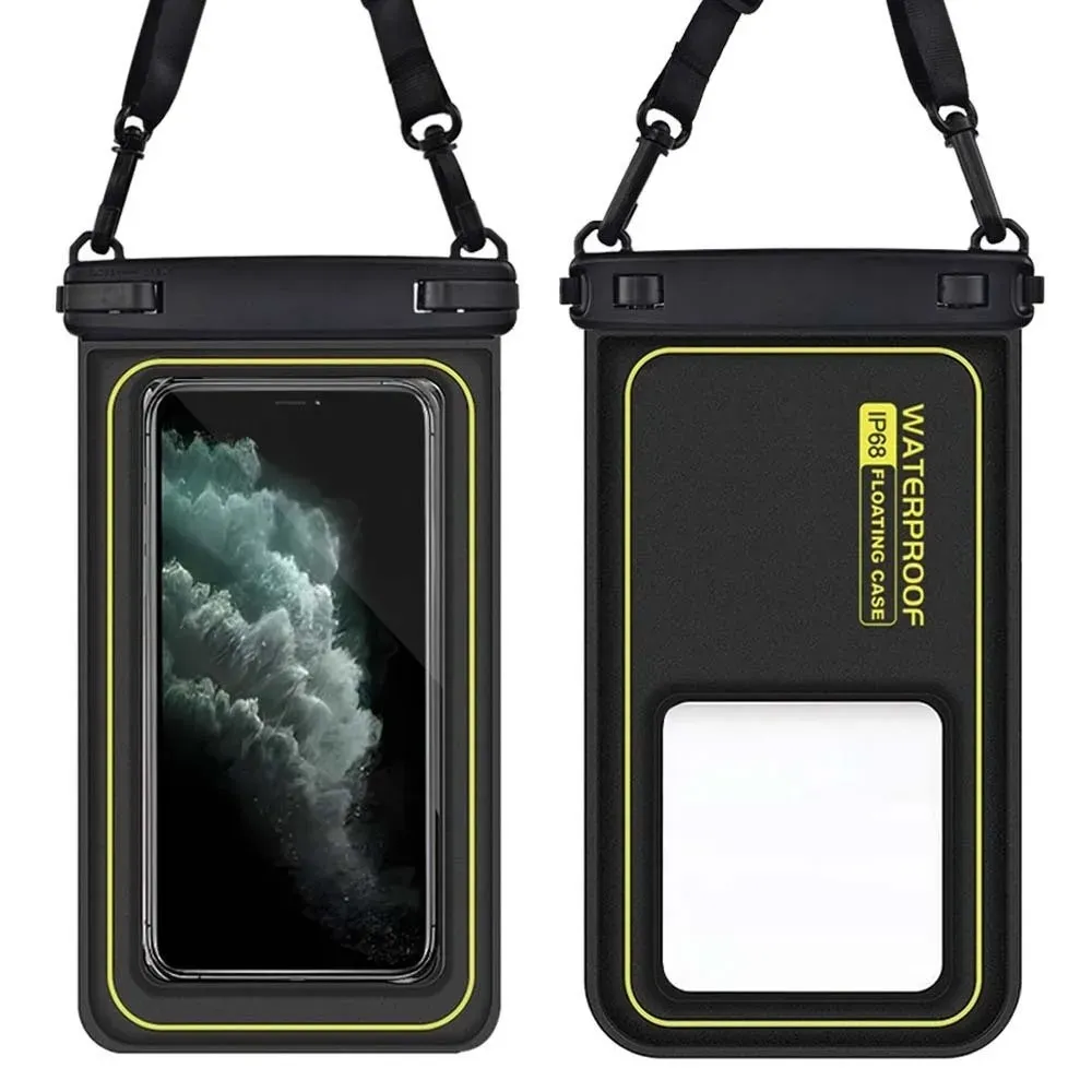 Pochette étanche lors d'une activité aquatique