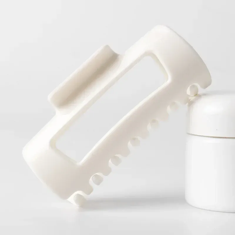 Pince à cheveux en silicone vue de près