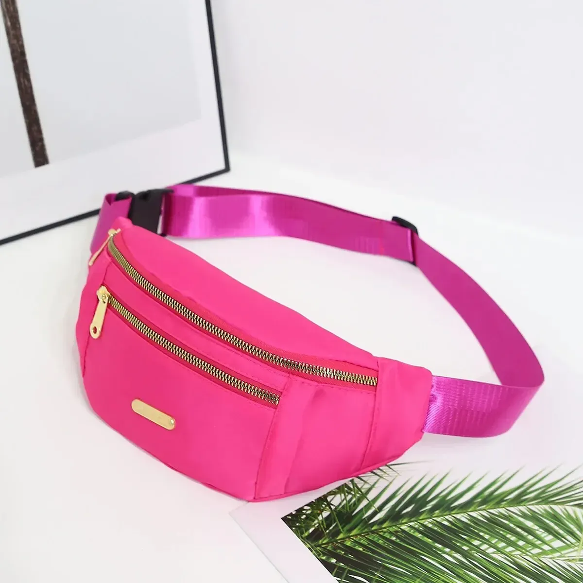 Sac banane sportif pour femme multi-compartiments, avec bandoulière pour téléphone et essentiels de plein air 13