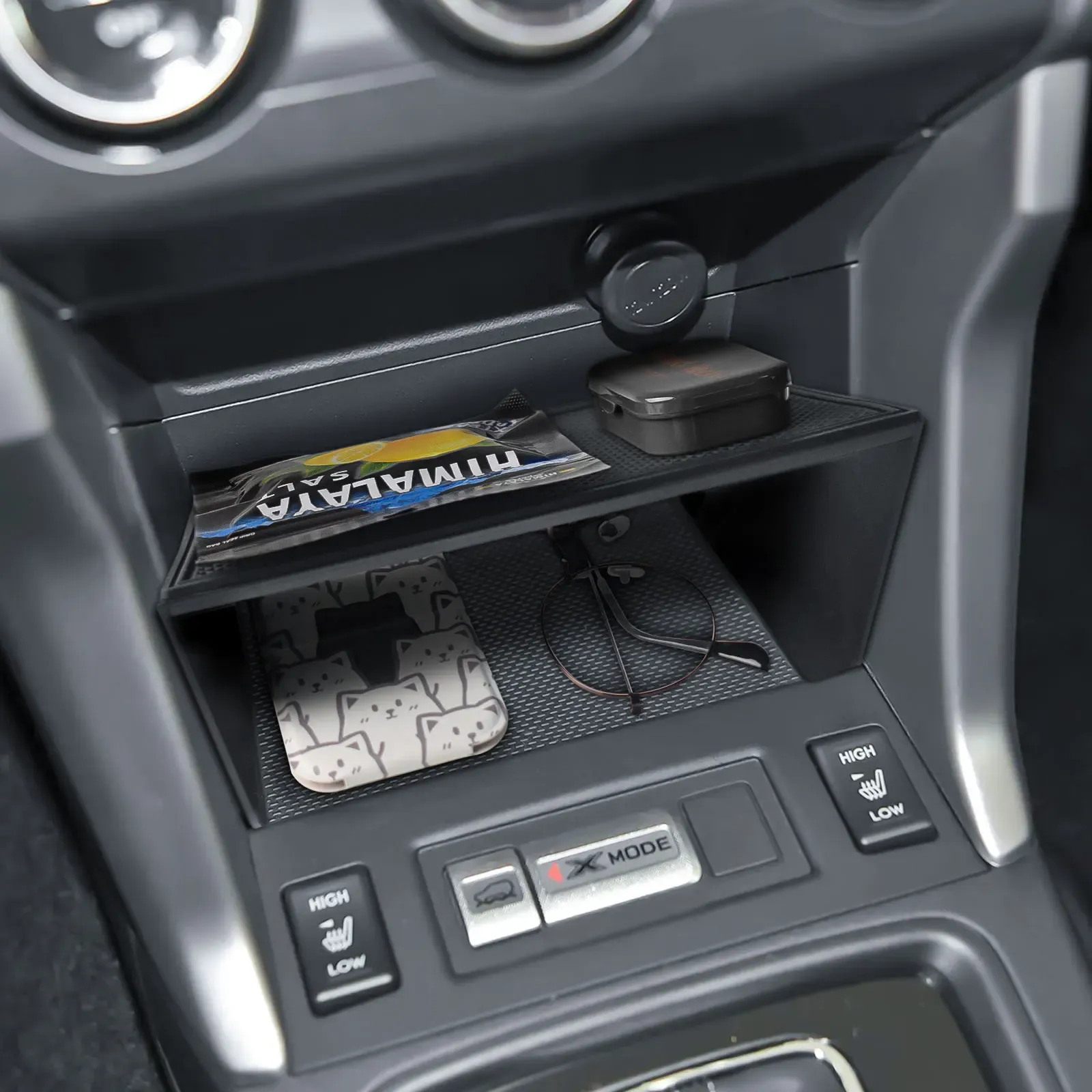 Plateau de séparation installé dans la console centrale