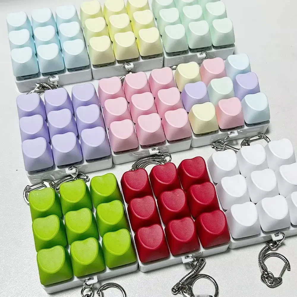 Jouet anti-stress en forme de cœur à 9 boutons, porte-clés jeu à boutons-poussoirs sans lumière 3