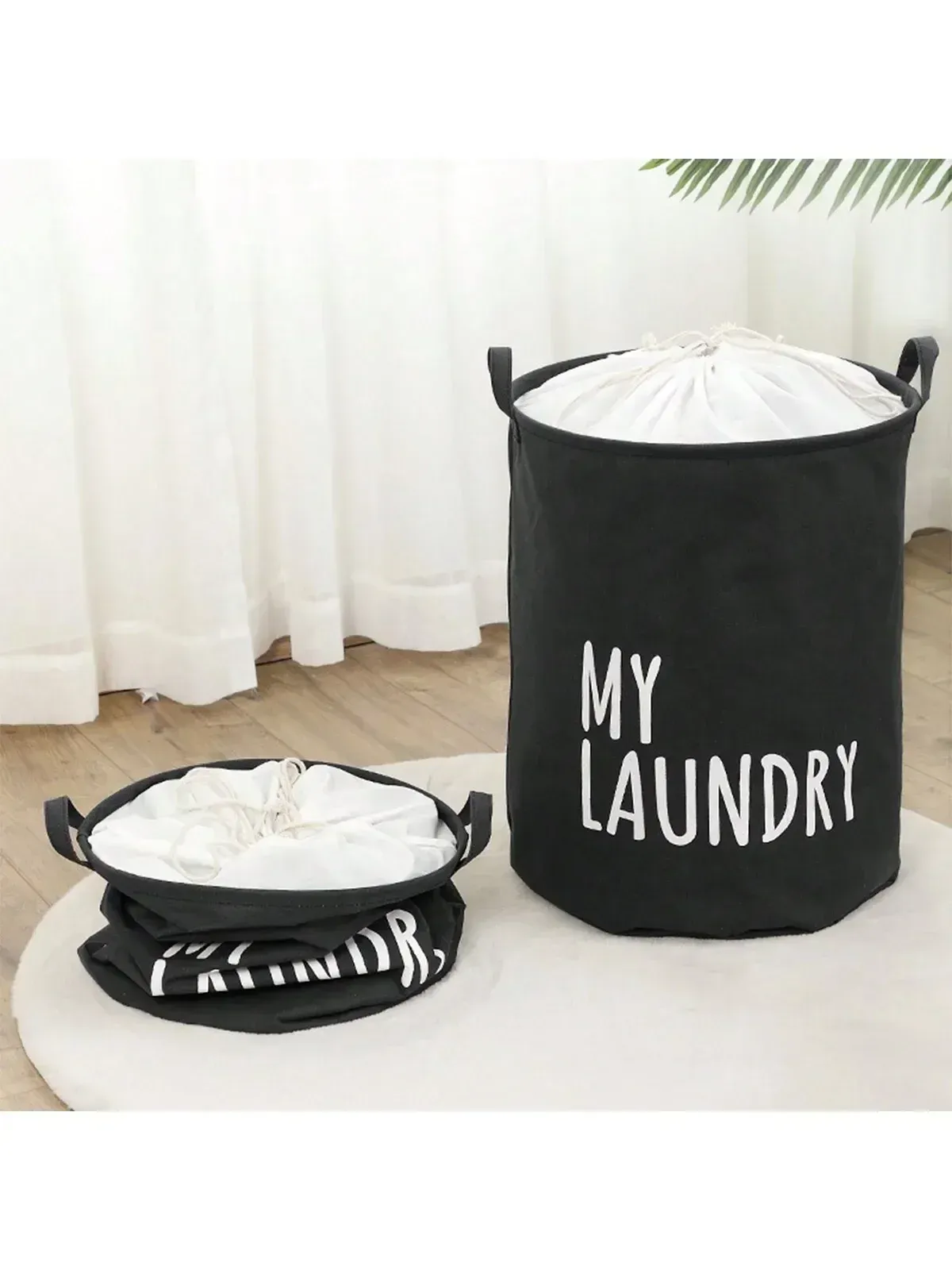 Panier à linge en coton et lin pliable dans un intérieur moderne