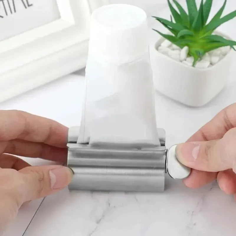 Distributeur rotatif en acier inoxydable, utilisation avec dentifrice