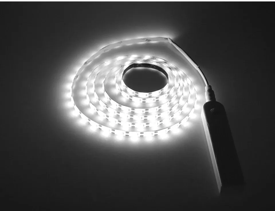 Bande LED avec capteur de mouvement PIR (portée de 1 à 5 m) – Veilleuse sans fil sur batterie pour armoires, escaliers, chambres et cuisines 7