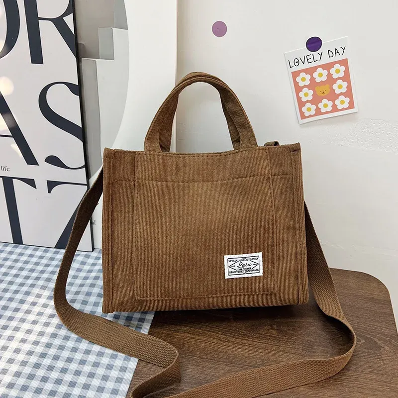 Sac fourre-tout en velours côtelé, finitions
