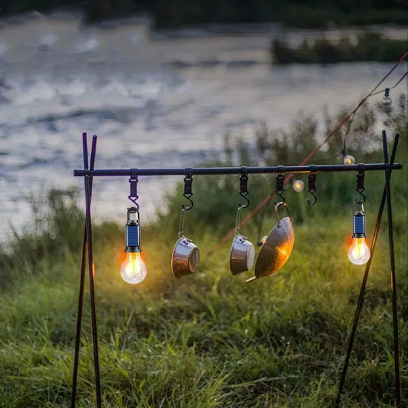 Lampe solaire de camping, accroche et détails