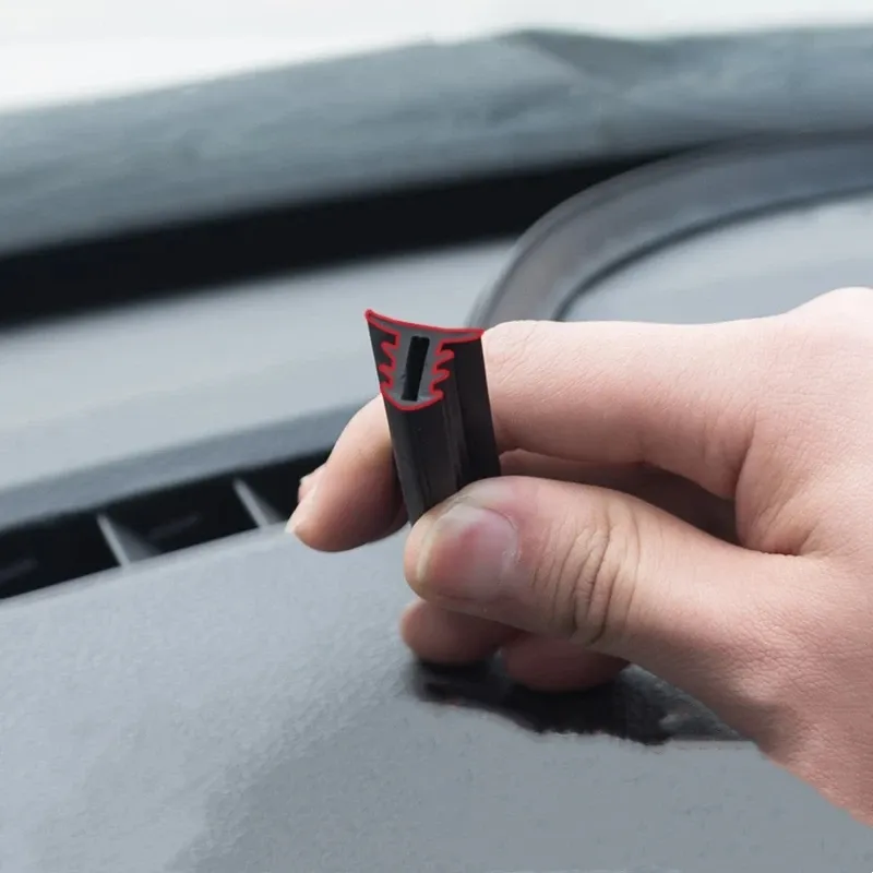 Accessoire automobile d'étanchéité