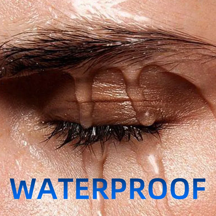 Cils recourbés et allongés avec le mascara 5D