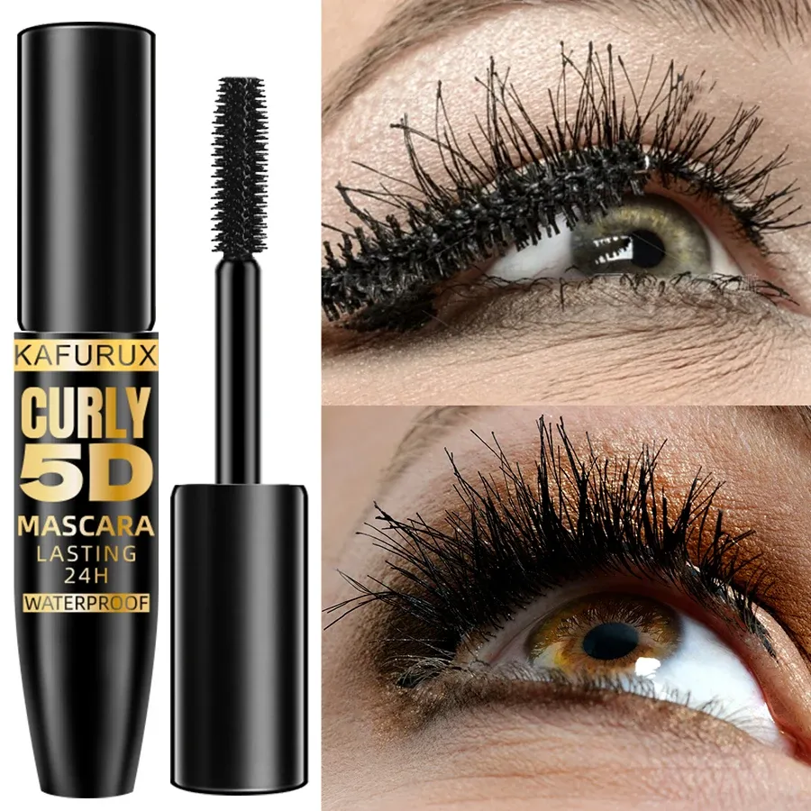 Résultat d'application du mascara 5D sur des cils volumisés