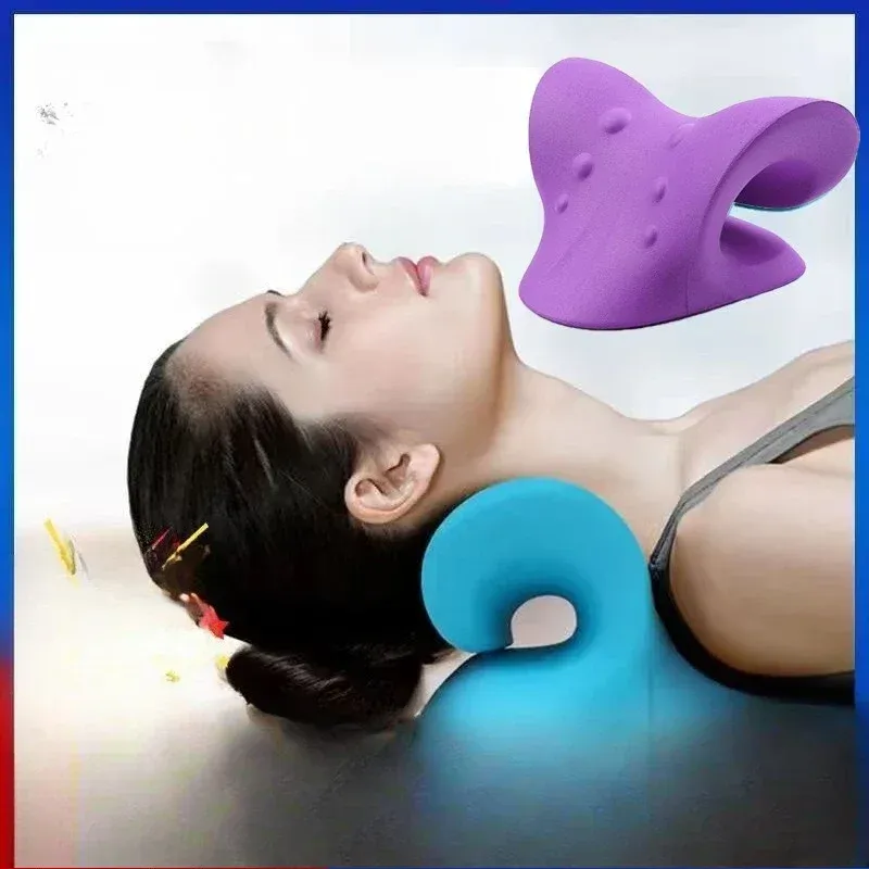 Coussin de massage cervical en forme de cale pour la nuque et les épaules, dispositif de traction chiropratique pour la tête et le dos, machine de massage corporel pour le soulagement de la douleur
Wait, that's identical to the source, which isn't a translation. Here is the French version of the title, which is already in French, so it needs only light polishing:
Coussin de massage cervical pour la nuque et les épaules, dispositif de traction chiropratique pour la tête et le dos, appareil de massage corporel pour soulager les douleurs