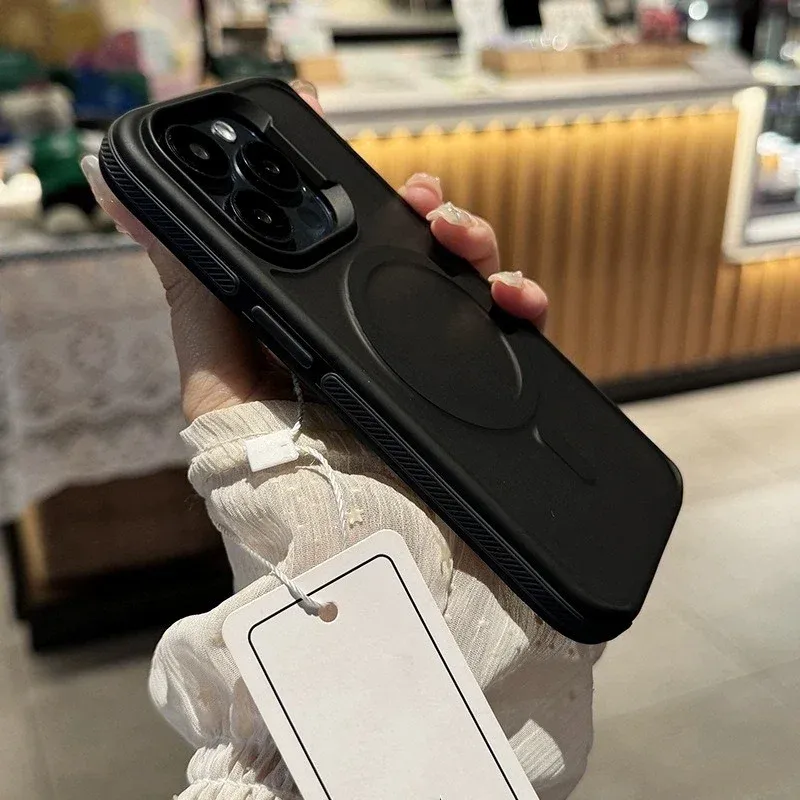 Coque de téléphone blindée mate de luxe à dos magnétique compatible MagSafe pour iPhone 11 à 16 (Pro, Pro Max, Plus) 8
