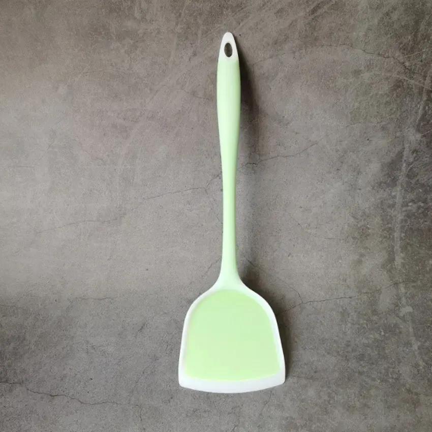Ensemble complet d'ustensiles de cuisine en silicone