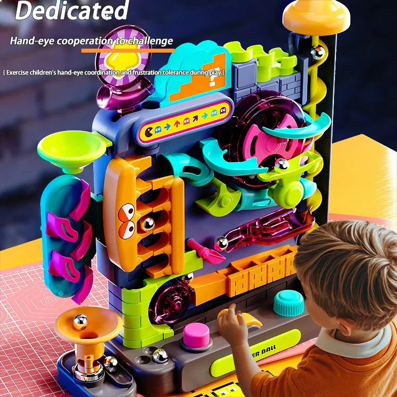 Jouet éducatif Montessori à plusieurs niveaux : circuit à billes et jeu d'aventure interactif pour enfants - Image 1