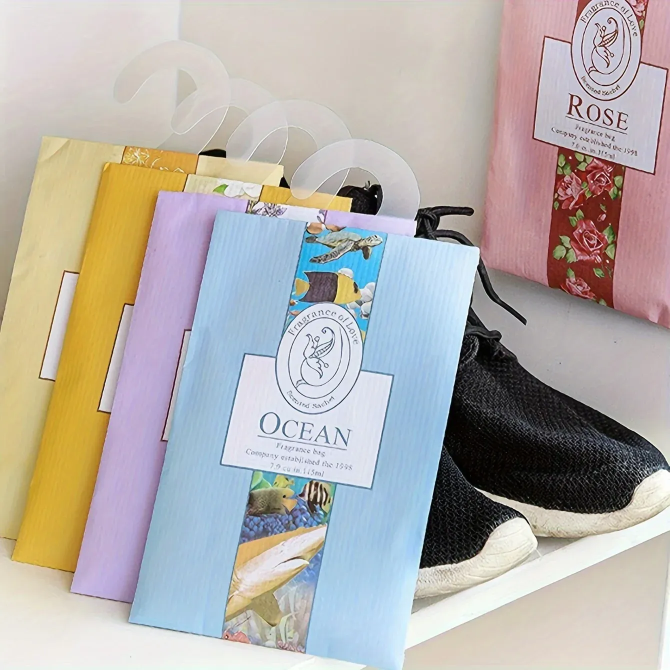 Lot de 5 sachets parfumés pour penderie, sachets suspendus anti-odeurs pour la maison, l'appartement, le dortoir et le placard, désodorisants portables 2