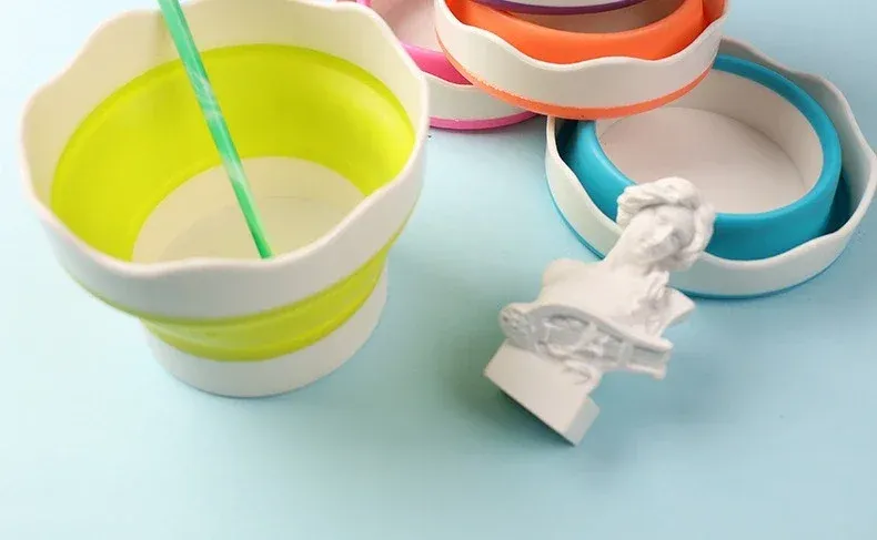 Détail du seau de nettoyage en silicone