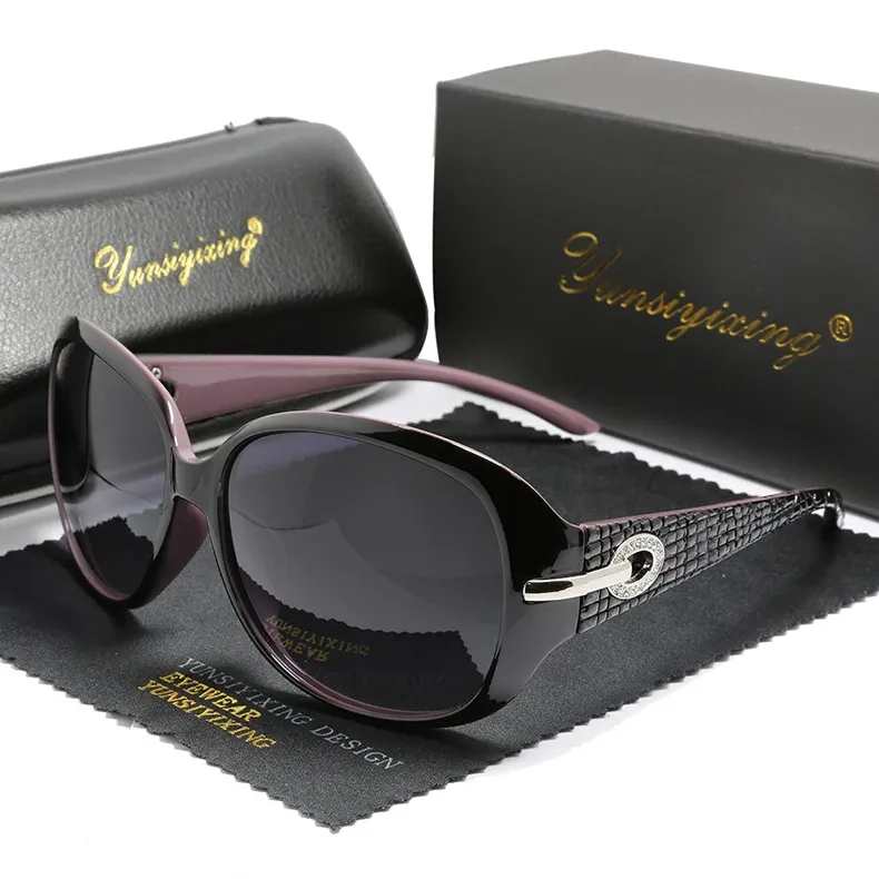 Lunettes de soleil YSYX ST2012, look complet