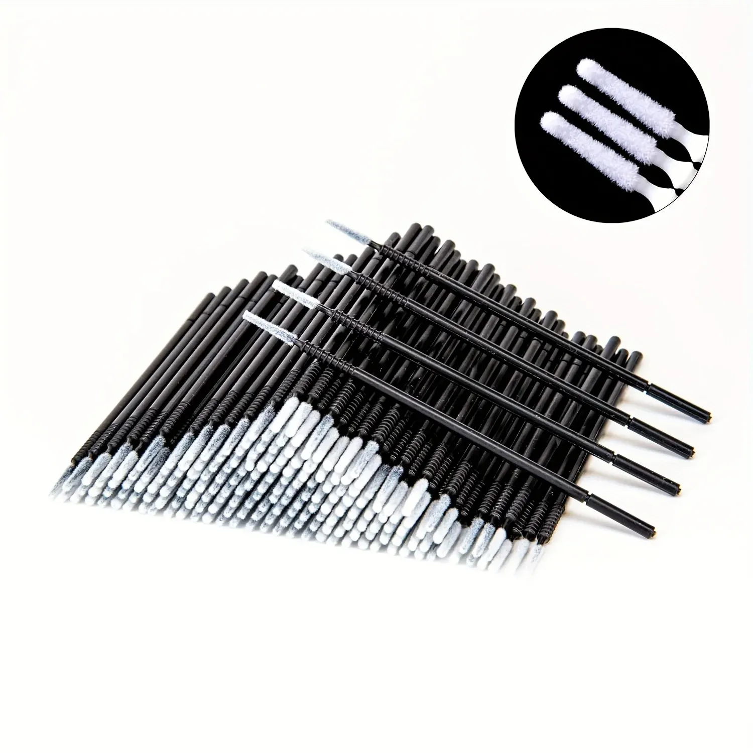 Micro-brosses pour cils en détail